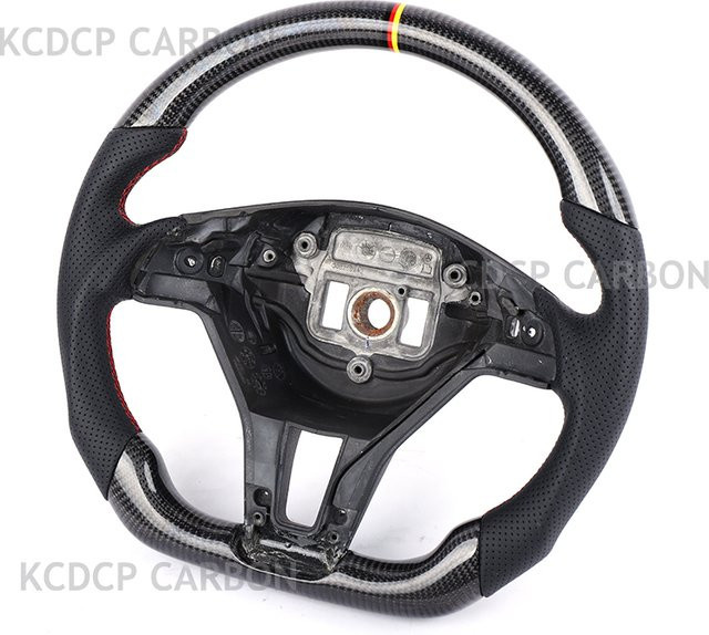 Custom Alcantara Carbonfaser Lenkrad in Schwarz für Mercedes Benz W204 W212 W207 X204 X164 W463 W205 W222 W223 W221 von MEGALOMANIA - Bild 1