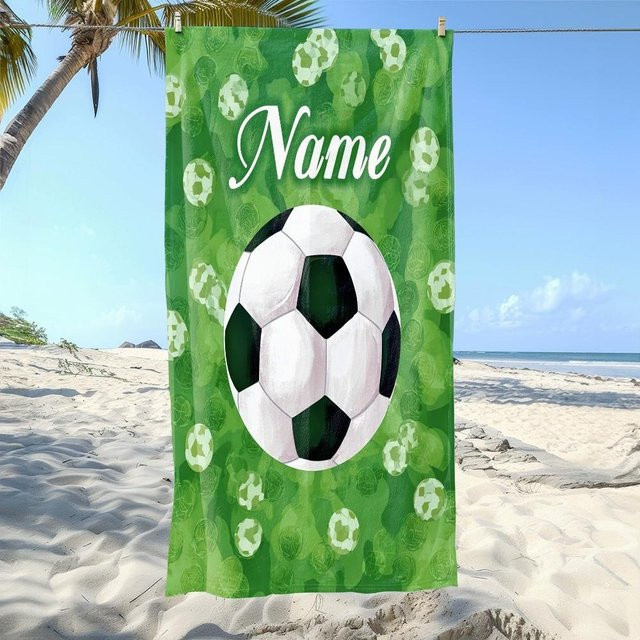 Personalisierbares Strandtuch mit Fußball-Design von JMG Household Supplies, Farbe Grün, Material Mikrofaser, B/B: 100 x 180 cm - Bild 1
