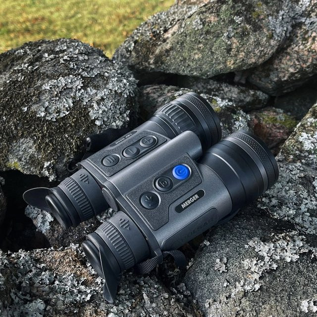 Pulsar Merger LRF XT50 Wärmebildteleskop mit integriertem Laser-Entfernungsmesser und GPS in Schwarz - Bild 1