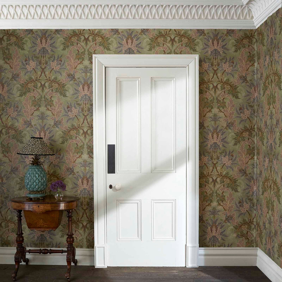 House of Hackney Tapete Aquifolia Apple mit floralem Art Nouveau Design aus Vlies - Bild 1