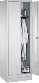 C+P Doppelspind Classic auf Sockel mit 2 Abteilen in Lichtgrau, H: 180 cm, B: 61 cm, T: 50 cm - Bild 1