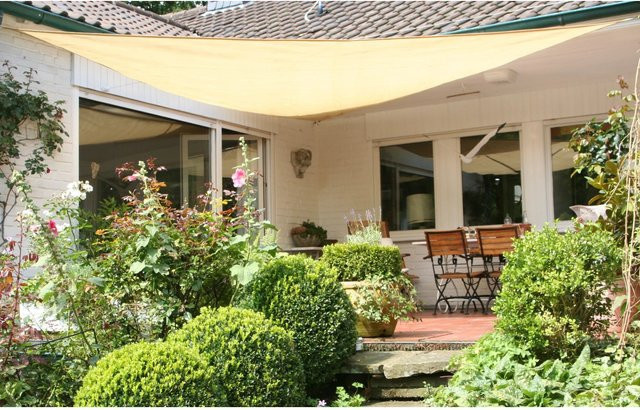 Floracord Dreiecksonnensegel aus HDPE in Weizen/Beige, Breite: 500 cm - Bild 1