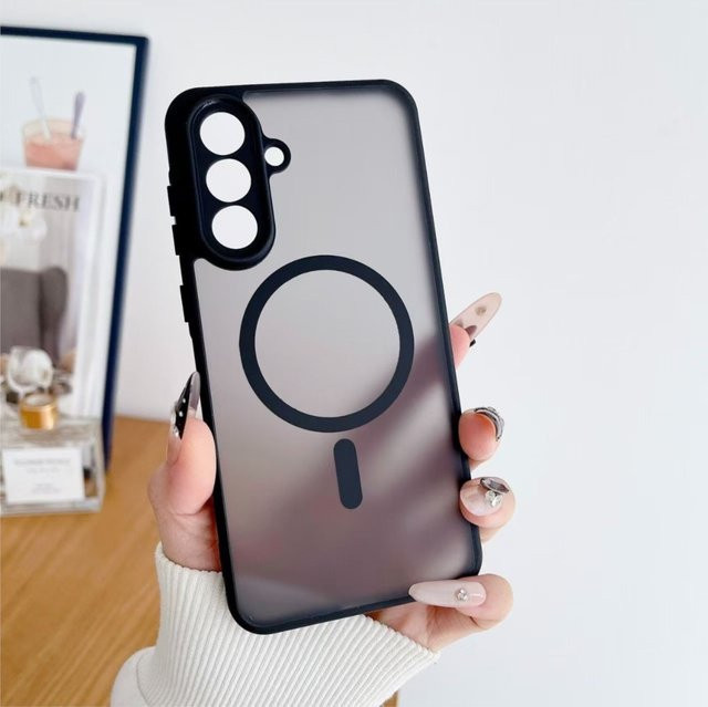 Stoßfeste magnetische Hülle in Schwarz für Samsung Galaxy A16 A26 A36 A56 A17 A37 A57 mit kabellosem Laden und mattem transluzentem Rückseiten-Cover - Bild 1