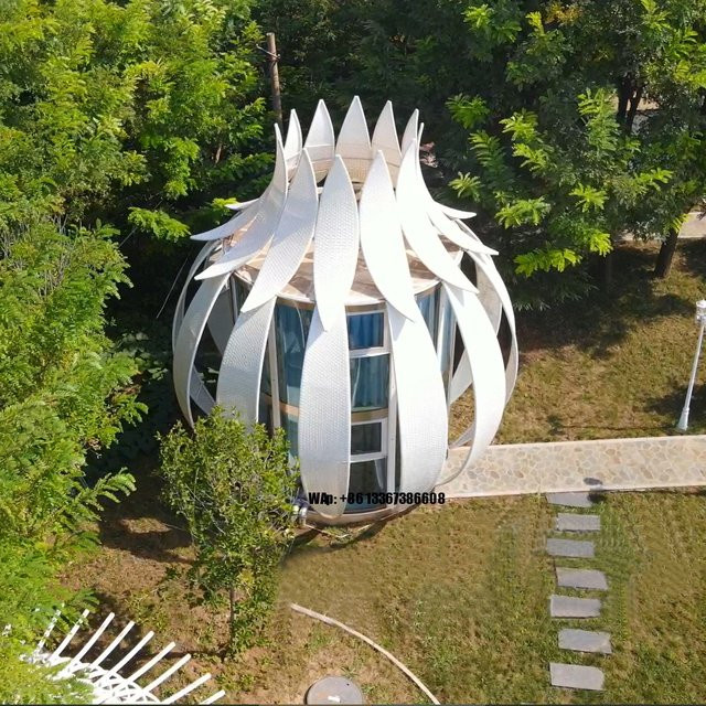 Premium Choice Blumenförmiges Öko-Ferienhaus in Weiß als modernes vorgefertigtes Dome-Resort mit natürlichem Lichtangebot - Bild 1