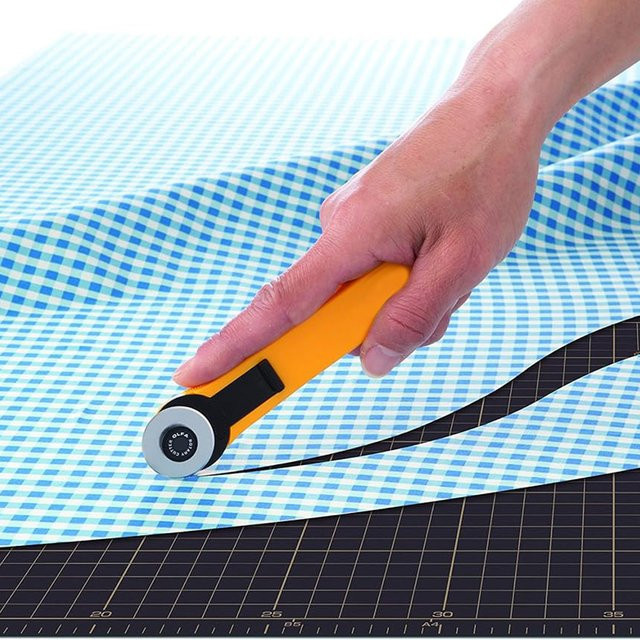 Rollschneider Set mit 28mm und 45mm Klingen für Patchwork, Leder und Quilten aus Kunststoff - Bild 1