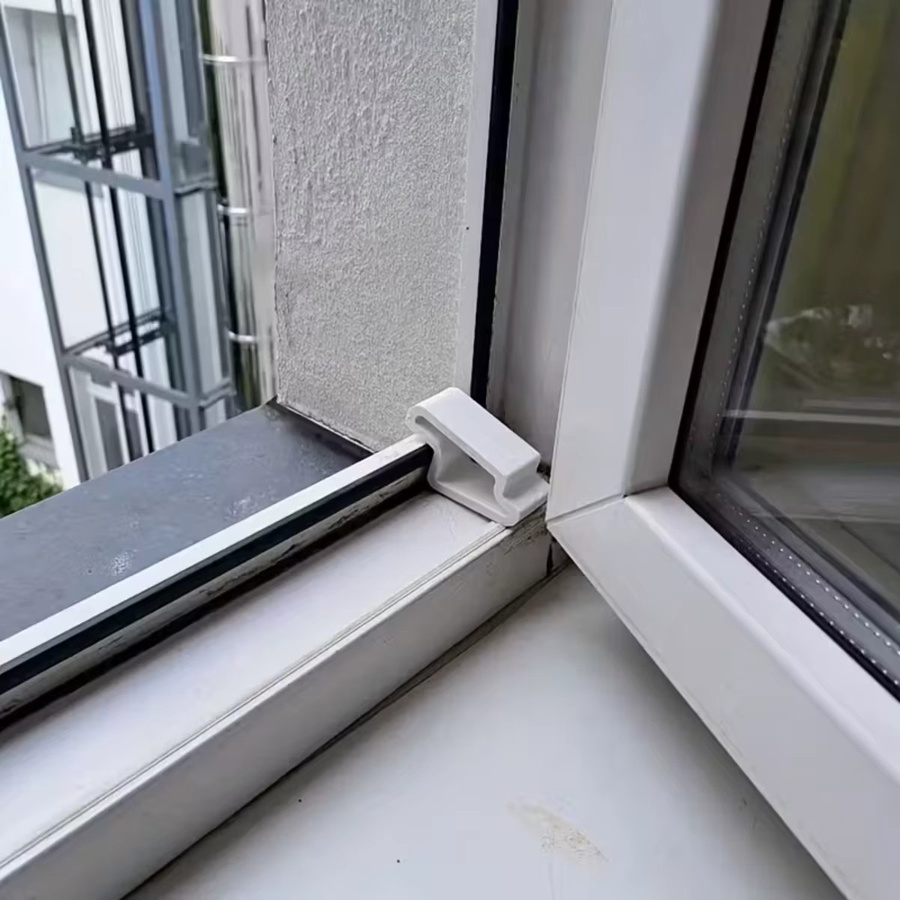 Rutschfestes Fensterstopper aus Kunststoff in Weiß für Tür und Fenster - Bild 4