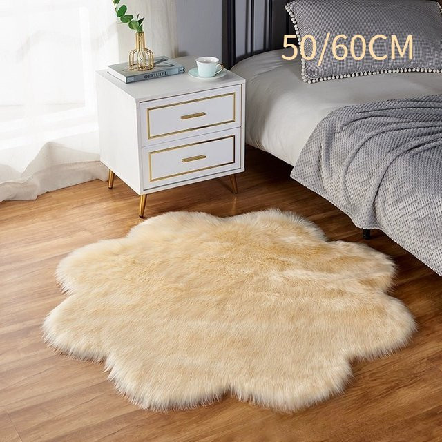 DHDH Plüschteppich in Form einer Pflaumenblüte aus Kunstfell für Wohnzimmer und Schlafzimmer - Bild 1
