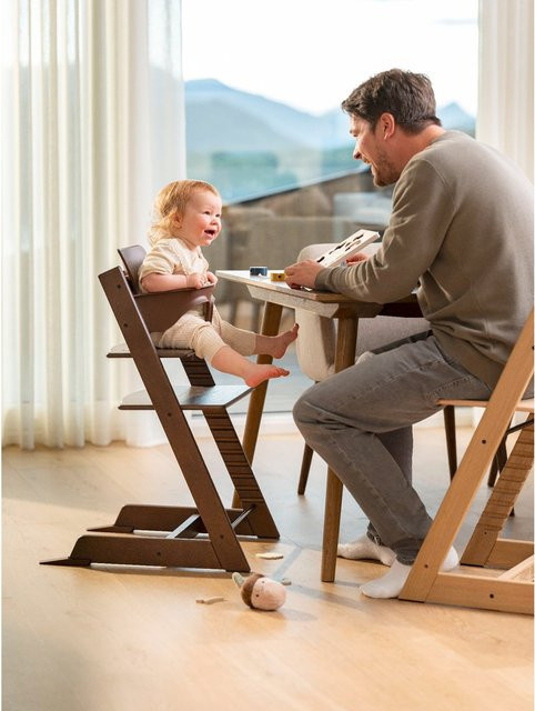 Stokke Tripp Trapp Treppenhochstuhl Bundle in Eiche inkl. Babyset und Tray in Braun - Bild 1