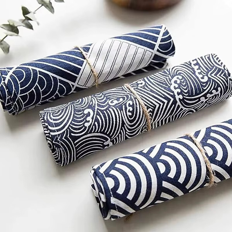 VIKAMA Tischset-Set aus Baumwolle mit Muscheldruck in Blau, schmutzabweisend und orientalisch im japanischen Design - Bild 3