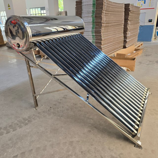 Sola Solar-Warmwasserheizungssystem in Silber - Bild 1