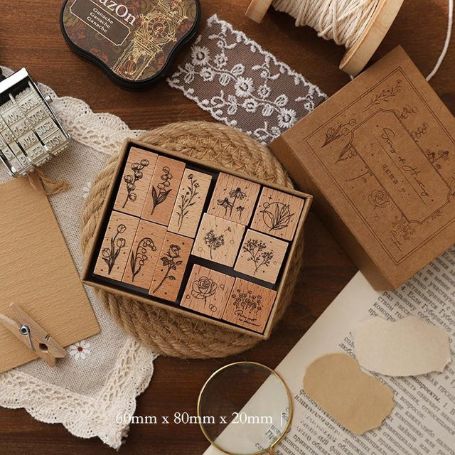 Love Home Garden Holzstempel Set für Scrapbooking und DIY Handwerk mit chinesischen Zeichen, Zahlen, Universum, Blumen und Wochentagen in Braun - Bild 1
