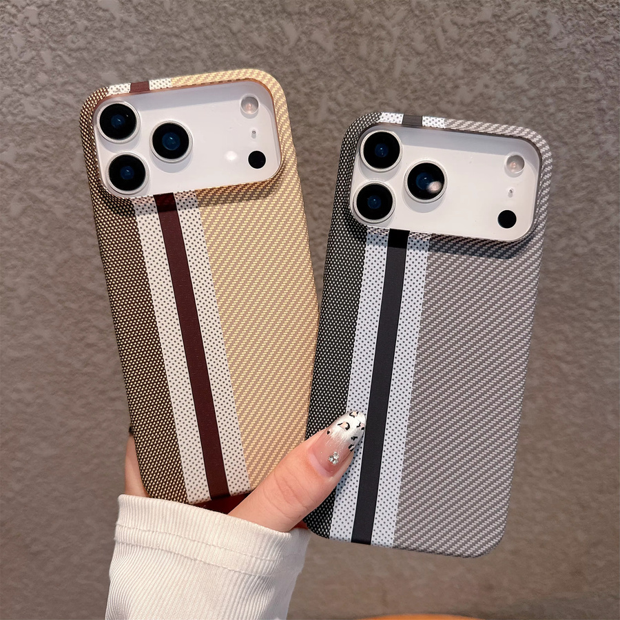 RPKKS Stoßfeste iPhone Hülle mit Kevlar Carbon Fiber Stripe Textur aus hartem PC in Braun und Multicolour - Bild 1