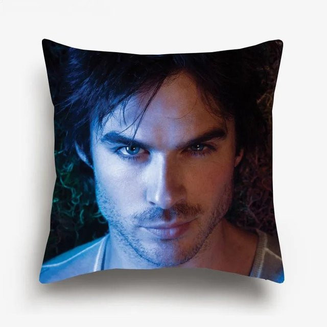 HEARMNY Dekorative Kissenbezüge mit Ian Somerhalder und Joseph Morgan Porträt aus The Vampire Diaries, Blau, B/H: 45 x 45 cm - Bild 1