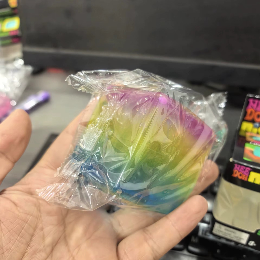 Schylling Nee Doh Weicher Regenbogen-Würfel Squishy Fidget-Spielzeug - Bild 3