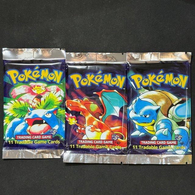 TAKARA TOMY Pokémon Charizard Venusaur Blastoise Trading Card Game Collection Battle Booster, 11-teiliges Set, Nachfüllpack - Bild 1