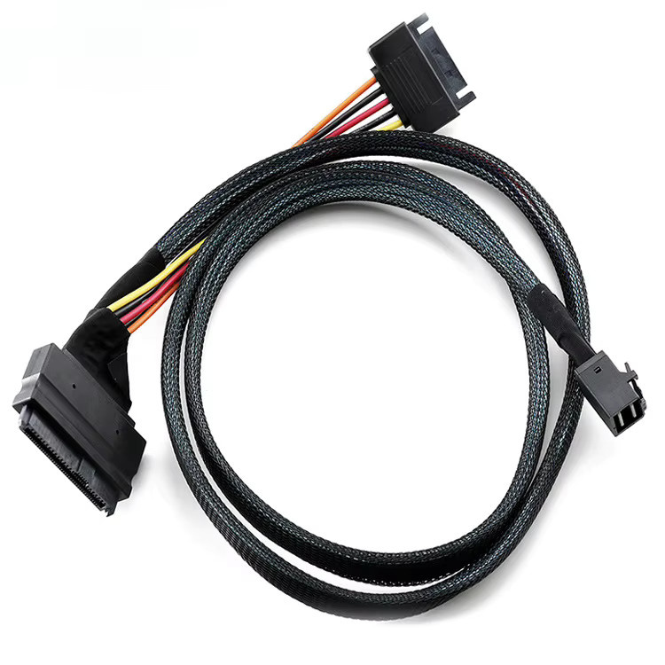 Internes PCIe 4.0 Mini SAS SFF-8643 auf U.2 SFF-8639 SSD Kabel in Schwarz mit 15-poligem SATA-Stromstecker - Bild 5