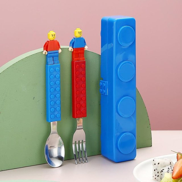 NATAWA Kinder Besteckset aus Edelstahl und Kunststoff mit Gabel und Löffel in Blau im Cartoon-Design - Bild 1