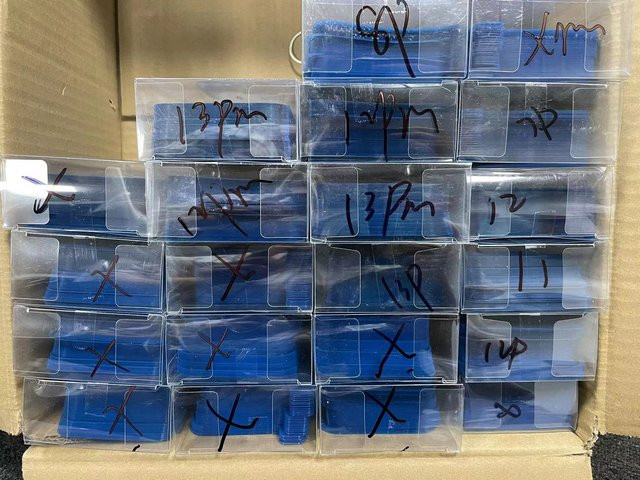 3M Kleber Set mit 100 Stück wasserdichten LCD-Bildschirm Rahmenband Aufklebern für iPhone 16, 16 Pro, 16 Pro Max sowie iPhone 17, 17 Pro und 17 Pro Max zur Reparatur - Bild 1