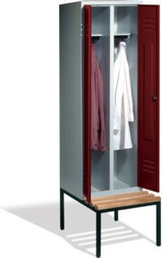 C+P Doppelspind Classic Garderobe mit Sitzbank, 2 Abteile, Front Rubinrot, Korpus Lichtgrau, H: 209 cm, B: 61 cm, T: 50 cm bis 81,5 cm - Bild 1