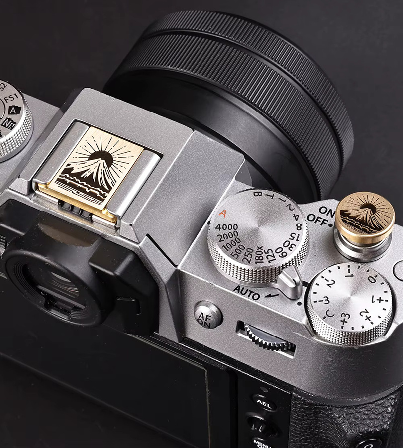 Metall-Kamera-Blitzschuhabdeckung mit Gewindeknopf-Set passend für Fujifilm XT2 XT3 XT10 XT20 XT50 X100V X100VI XT30II XT30III - Bild 2