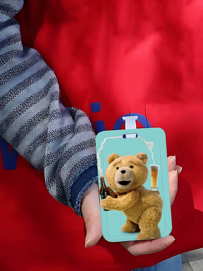 Bunter Teddybär-Ausweishalter aus Kunststoff für Schule und Büro - Bild 4