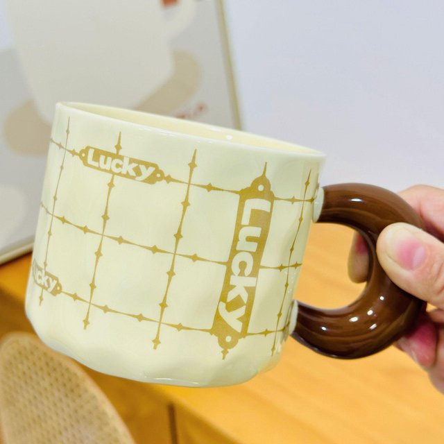 Yiran Furniture Keramiktasse mit Deckel, Beige, 480 ml - Bild 1