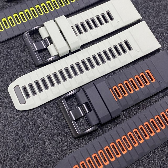 Runcool Silikonarmband Ersatzset für Garmin Fenix 8, Epix Pro, Enduro 3 und Fenix 7/6 Serie, Breite: 22 mm und 26 mm - Bild 1