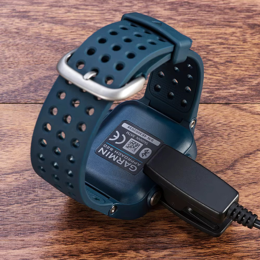 USB-Ladekabel mit Clip für Garmin Approach S20, G10 und Forerunner 630, 230, 235, 30, 35, 645 in Schwarz - Bild 3