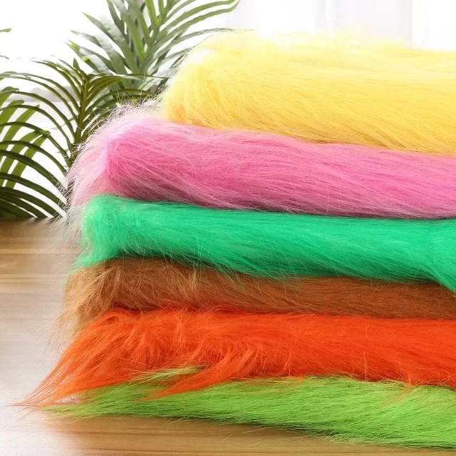 Weicher Kunstfuchspelzstoff als Plüschmaterial für DIY-Projekte und Heimdekoration, Breite: 50 cm, Länge: 170 cm - Bild 1