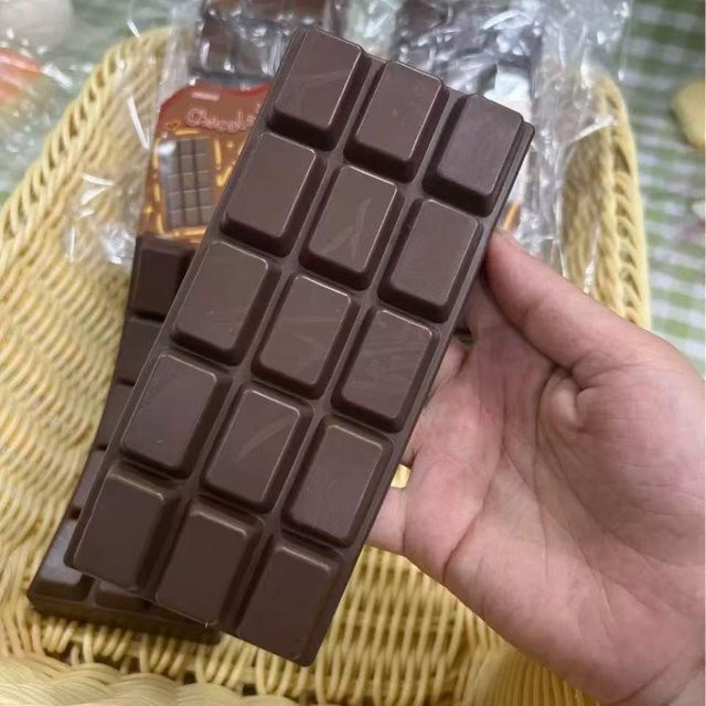 Discover Intime Schokoladenstab Quetschen, Sensorisches Spielzeug, kaffeebraun - Bild 1