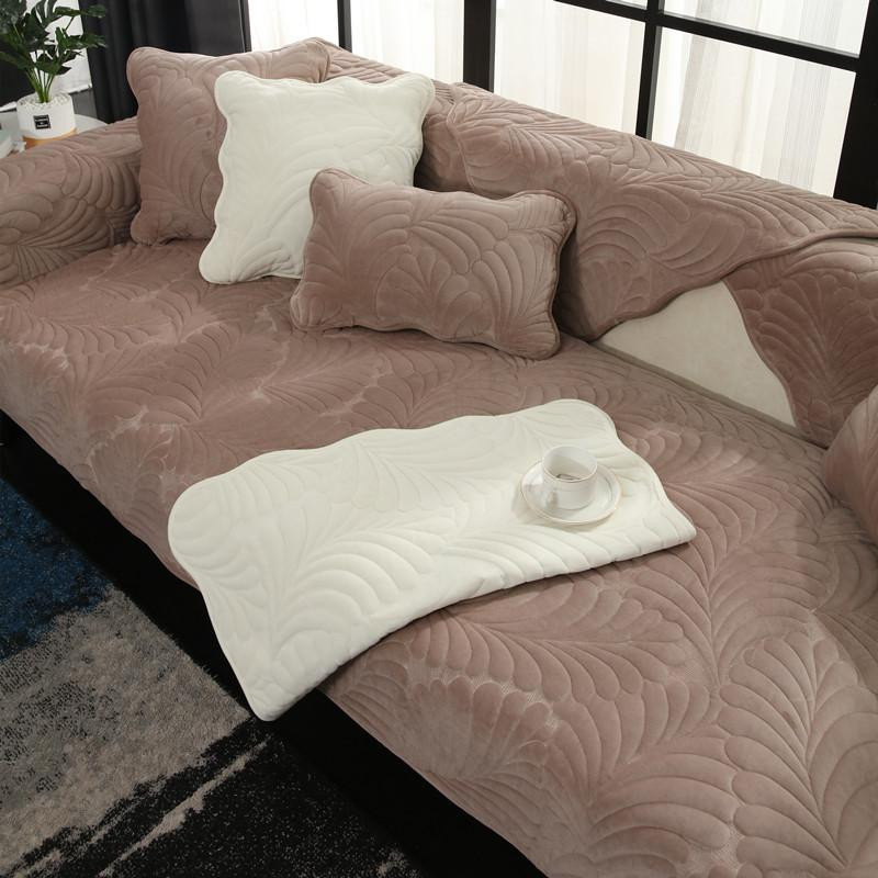 Dekoratives Samt-Sofakissen mit Blatt-Jacquard-Muster, anti-rutsch und staubdicht, B/B: 110 x 240 cm - Bild 1