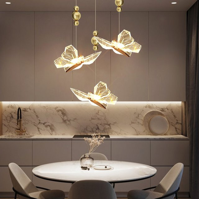 Lyfs LED Schmetterling Pendelleuchte aus Kristall und Metall in Gold/Messing für Wohnzimmer, Schlafzimmer und Esszimmer - Bild 1