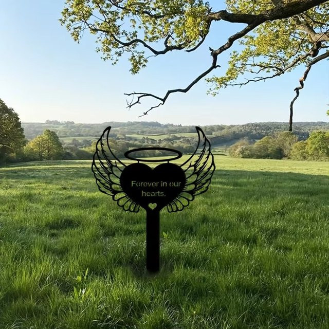 CIFbuy Engelsflügel-Herz Gedenkstein aus Metall in Schwarz als Grabstein und Gartendekoration für Haustiere oder Menschen - Bild 1