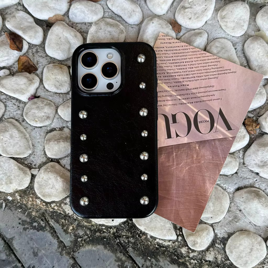OLPAY Leder-Handyhülle mit Metallnieten und Perlen für iPhone 17, 16, 15, 14 Pro Max, 13 in Schwarz - Bild 3