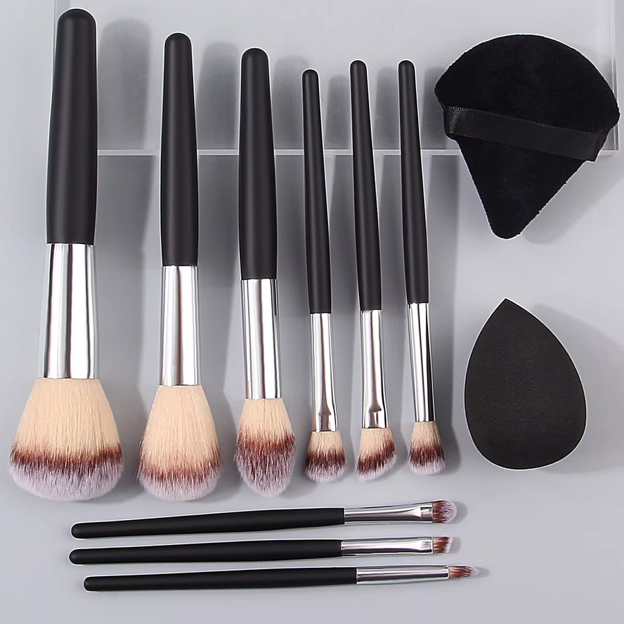 KOSSHOW Make-up-Pinsel-Set, 11-teilig, mit Schwamm und Puderquaste - Bild 2