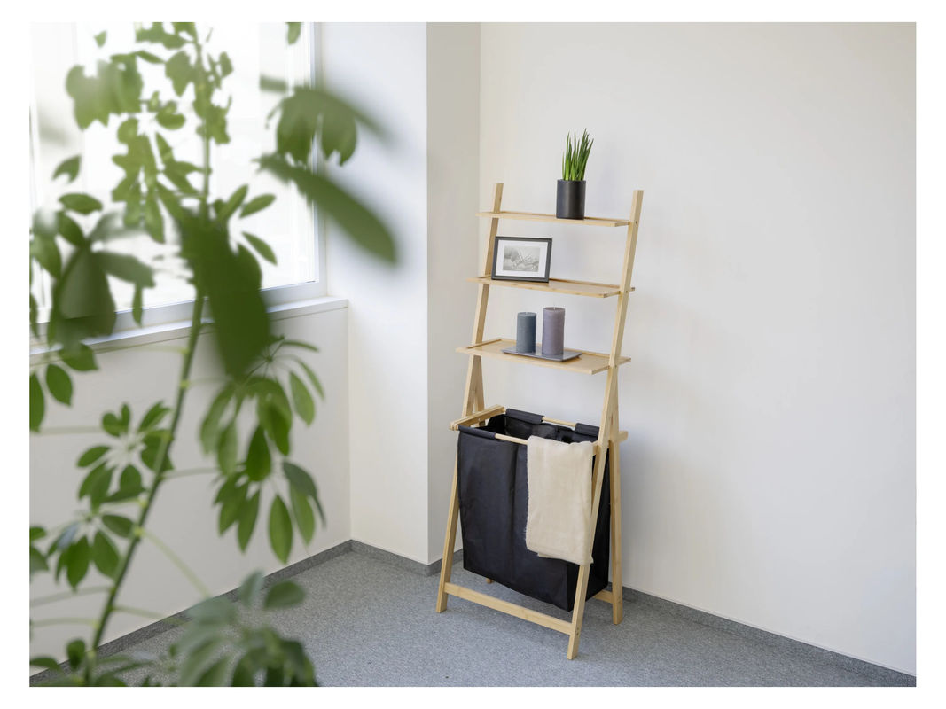 WENKO Leiterregal Ecori mit Wäschesammler aus Bambus und MDF, Schwarz-Braun, H x B x T: 152 x 35 x 57,5 cm - Bild 2
