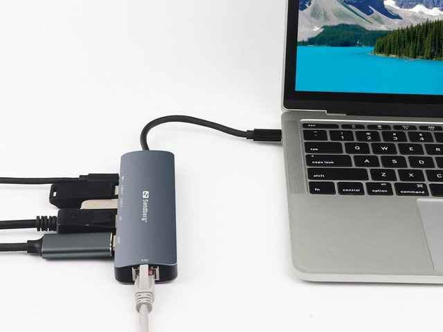 Sandberg USB-C Dockingstation in Grau mit HDMI, DisplayPort und 100Mb LAN sowie 8K Unterstützung - Bild 1
