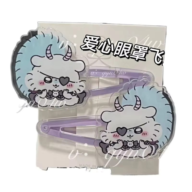 Chiikawa Haarspangen, Acryl, Momonga Herz-Augen-Patch, Anime-Cartoon - Bild 2