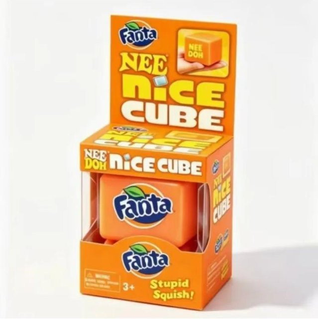 Schylling Nice Sensorisches Quetschspielzeug Blindbox Würfel, grün - Bild 1