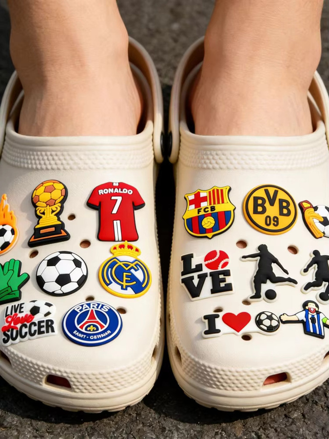 32 Stück Schuh-Charms PVC, Cartoon-Inspirationszitate, Unisex - Bild 4
