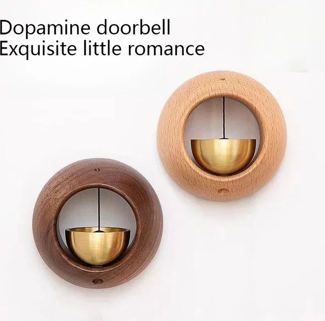 Dopamin Windspiel im Retro-Design aus Buchenholz mit Saugnapf für Tür und Eingang - Bild 1