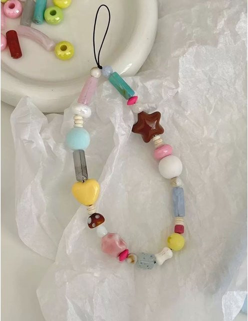Handgemachte Perlen-Telefonkette als Anti-Verlust-Kette und dekorativer Handy-Anhänger in Multicolour - Bild 1