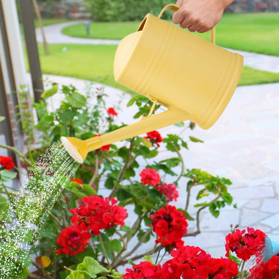 Gelbe Gießkanne mit langem Mund und 2 l Fassungsvermögen für Garten und Pflanzen - Bild 3