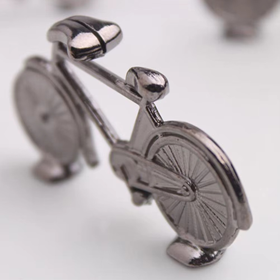 6er Set Vintage Tischkartenhalter aus Legierung in Silber im Fahrrad-Sattelklemm-Design für Hochzeiten und Partys - Bild 3
