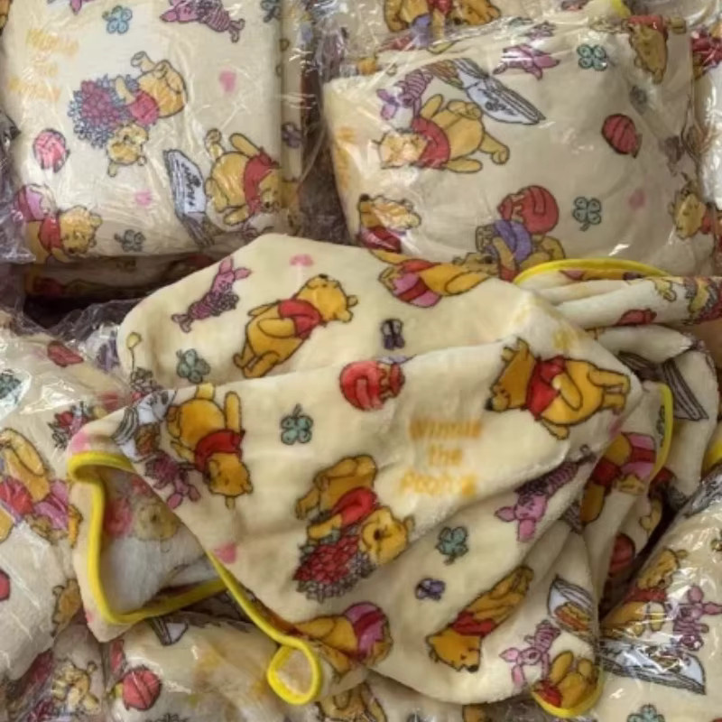 Disney Korallenfleece-Decke mit niedlichem Cartoon-Puh-Bär für Kinder in Mehrfarbig - Bild 2