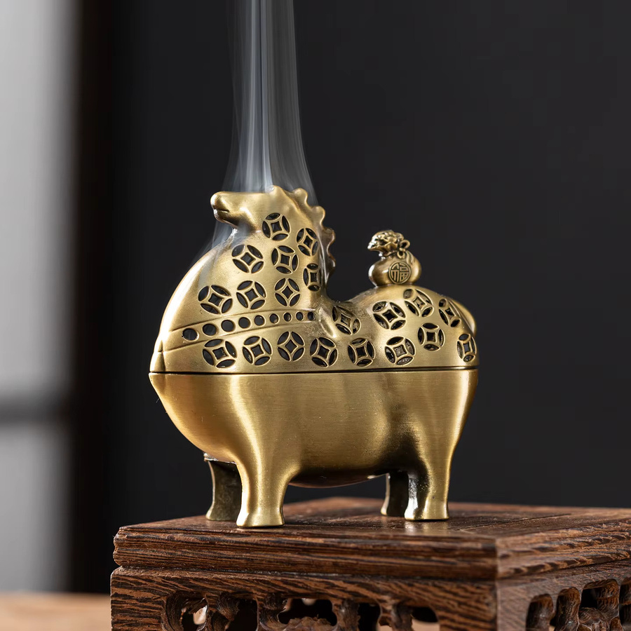 Caijin Aromatherapie-Brenner aus Metall in Gold für Agarholz und Sandelholz als dekoratives Tischgerät im orientalischen Design - Bild 3