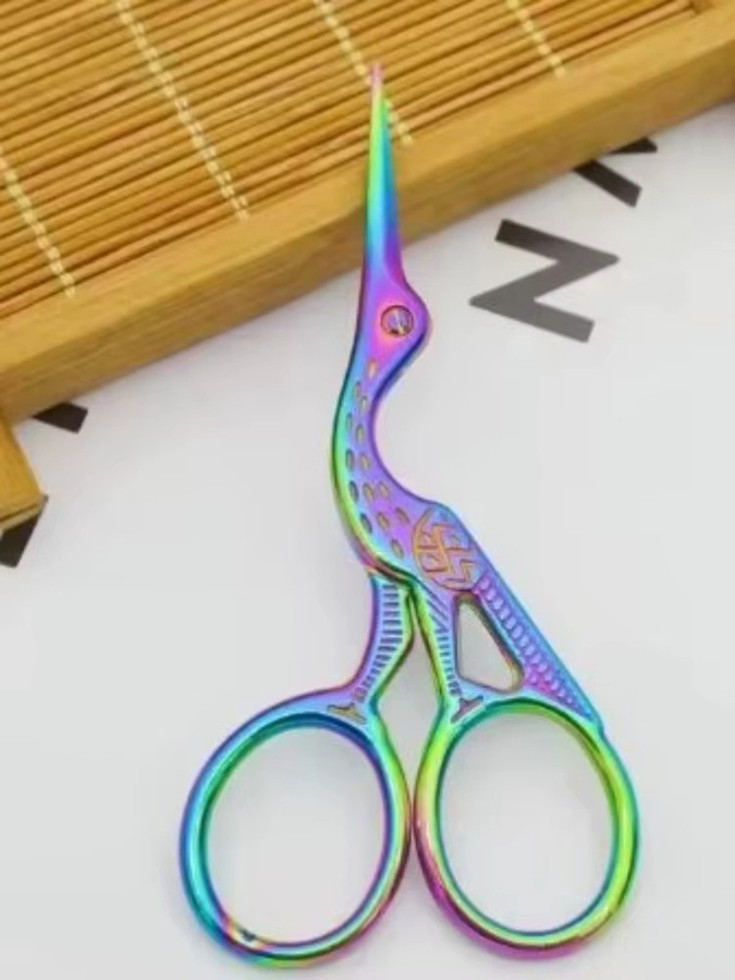 Stickerei-Schere in Regenbogen-Storch-Optik aus Edelstahl, kleine Handwerksschere für Stickerei und Nähen, Mehrfarbig - Bild 3