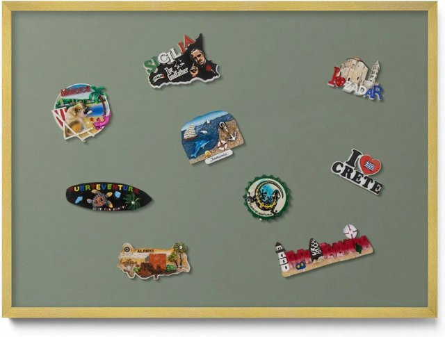 Tulup Magnettafel für Reisesouvenirs aus Blech in Olivfarben, B: 70 cm, H: 50 cm - Bild 1