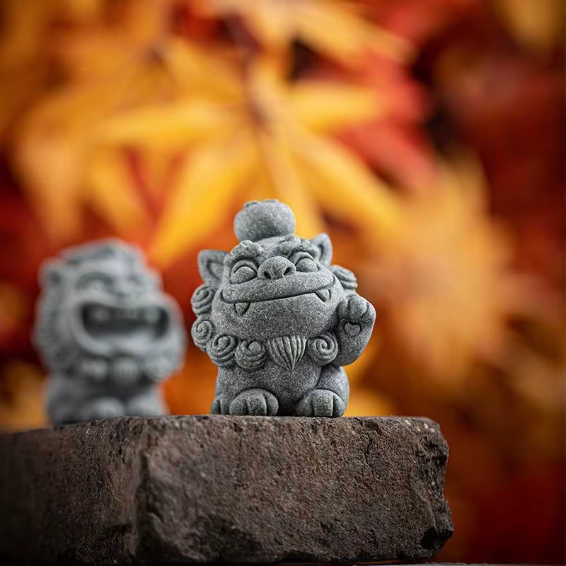 Paar graue Steinlöwen-Figuren als Feng-Shui-Ornament und orientalische Dekoration für dein Aquarium oder dein Zuhause - Bild 3