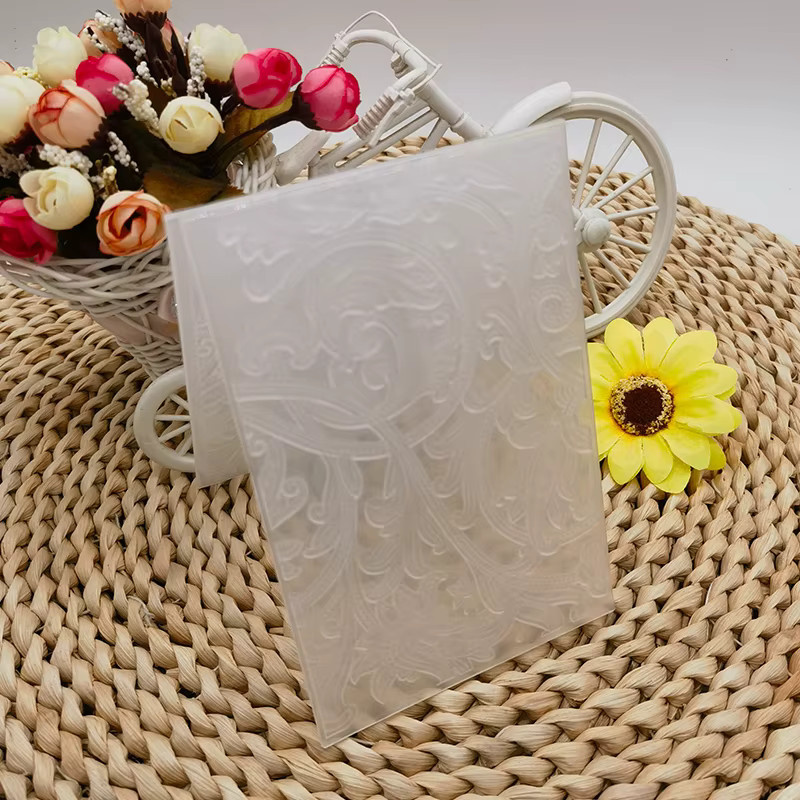 DIY Relief-Bastelpapier mit floralen Motiven aus gekräuseltem Papier für kreative Bastelprojekte - Bild 2